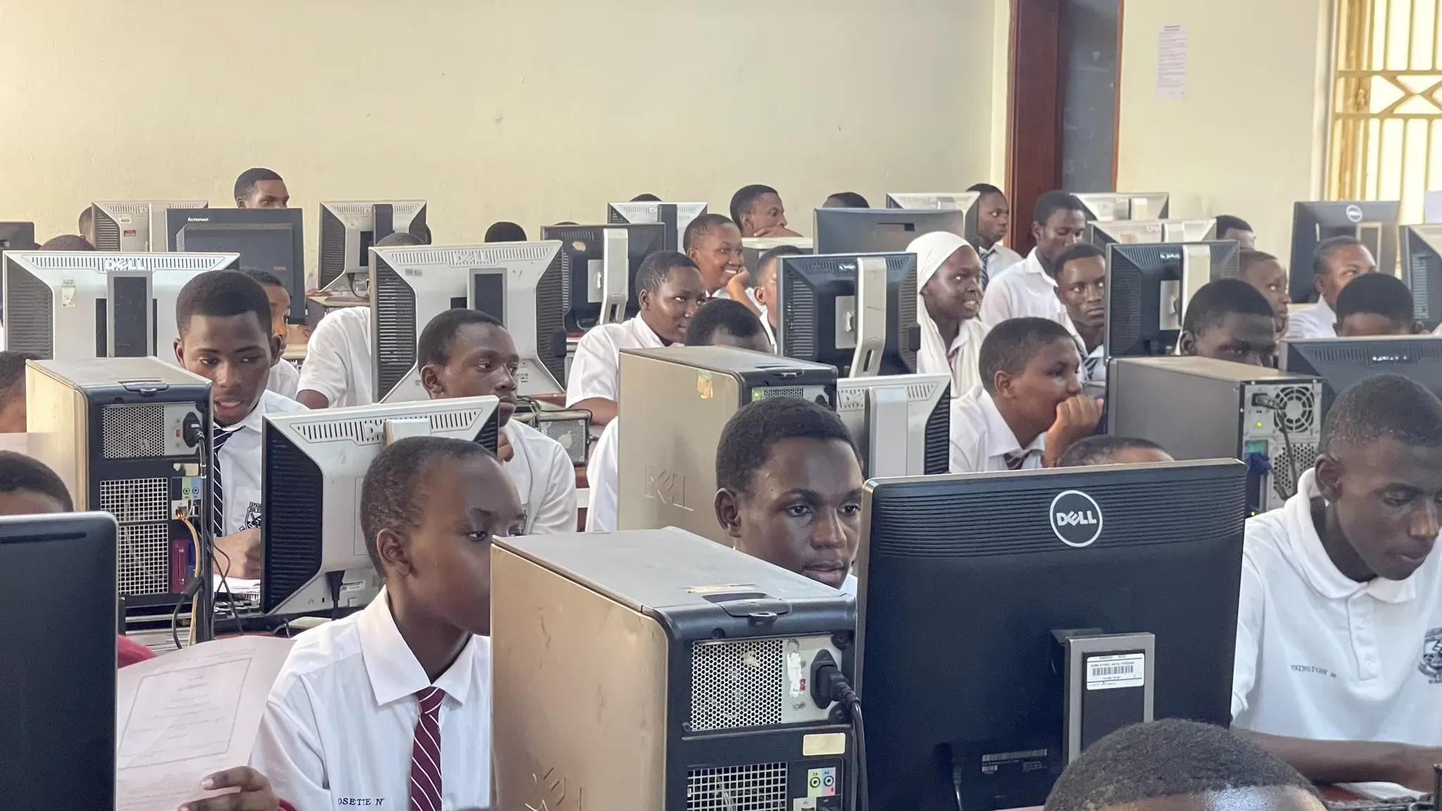 Standard High School Zzana