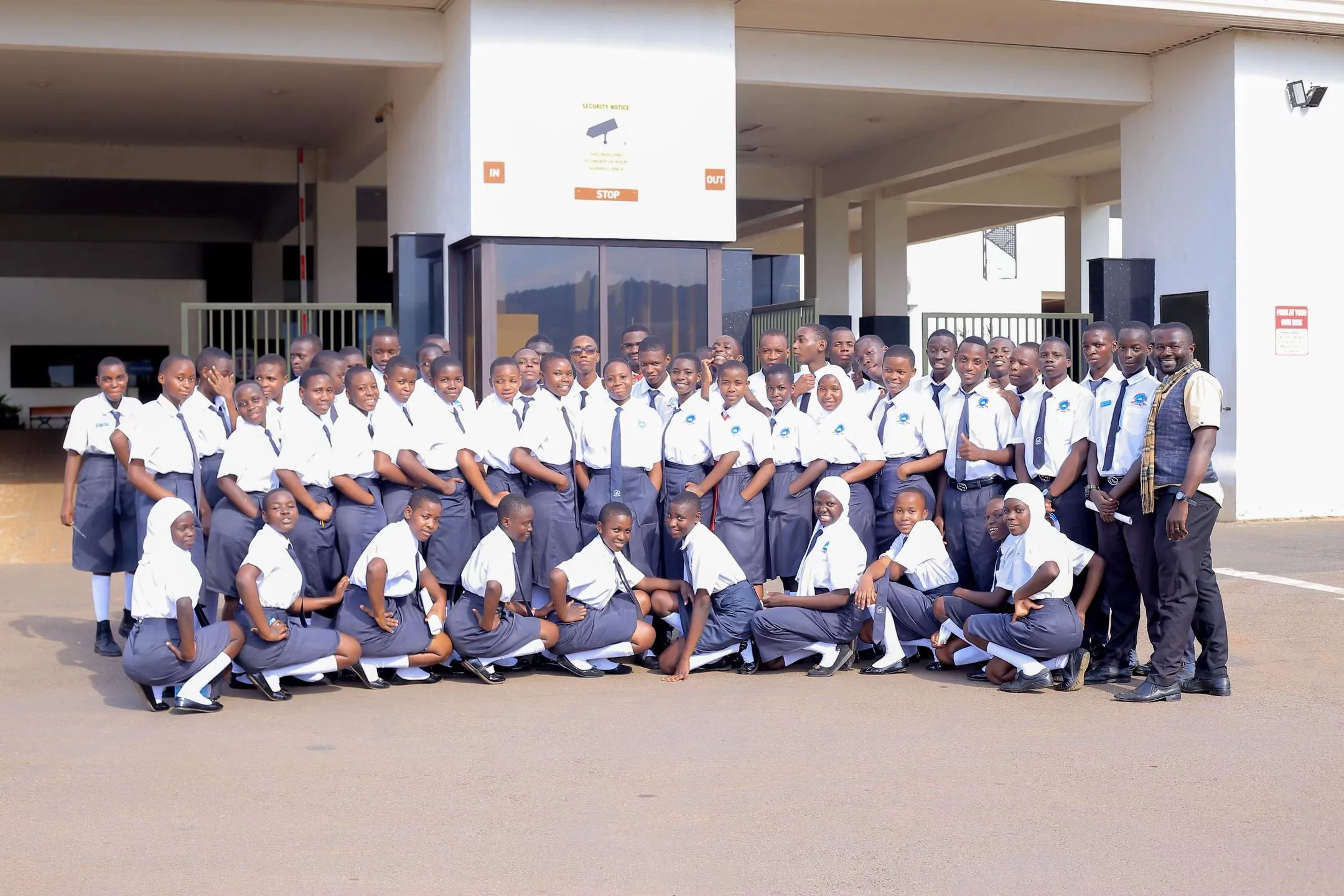 Commune High School,kitende   