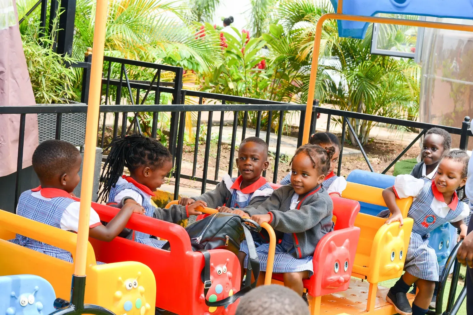  Funky Totoz Junior School 